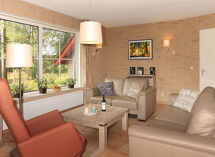 Komfortables Schlafzimmer im Ferienhaus Boshuus Zorg, Deurningen, mit modernen Annehmlichkeiten.