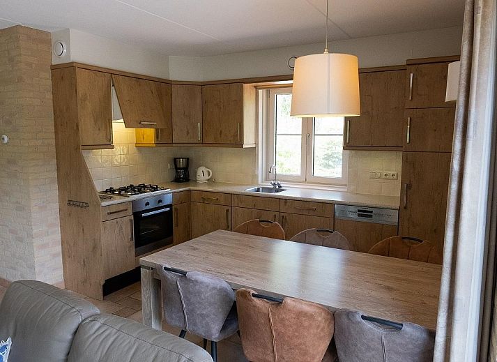 Komfortables Schlafzimmer im Ferienhaus Boshuus Zorg, Deurningen, mit modernen Annehmlichkeiten.