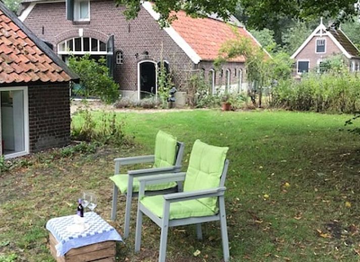 Vakantiehuisje in Hoge Hexel, Twente, met ruime tuin en groene omgeving in Overijssel.