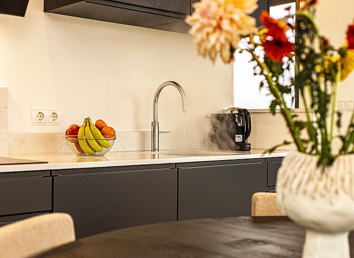 Luxe badkamer met jacuzzi in Sallandse Heuvelrug 2-persoons woning in Hoge Hexel, Twente, Overijssel.