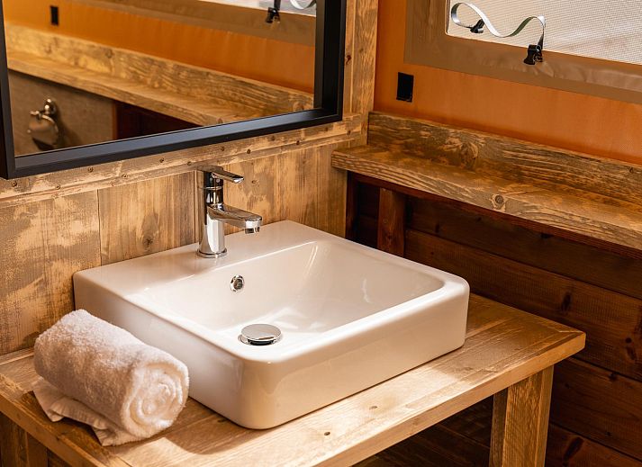 Verblijf 524624 - Tenthuis Twente - Boomhuttent met bubbeltub