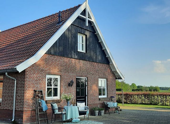 Cozy living room in vacation home Manderveen, Twente, perfect for relaxation in Overijssel.