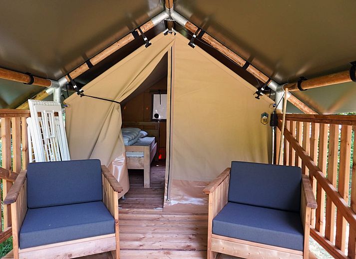 Verblijf 525309 - Tenthuis Twente - Safaritent 6 personen incl. sanitair met glijbaan