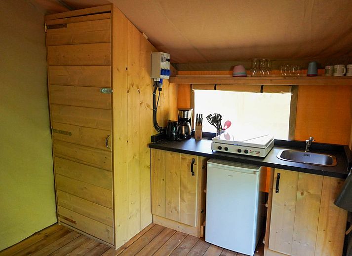 Verblijf 525313 - Tenthuis Twente - Safaritent 4 personen incl. toilet