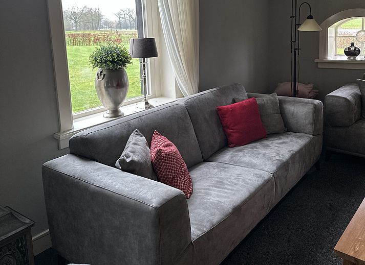 Moderne Kueche im Ferienhaus OV436 in Hengevelde, Twente, ausgestattet mit allen Annehmlichkeiten.