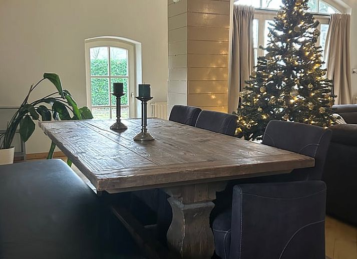 Gemuetlicher Holzofen im Ferienhaus in Goor, Twente. Perfekt fuer einen warmen und gemuetlichen Abend in diesem charmanten Ferienhaus in Overijssel.