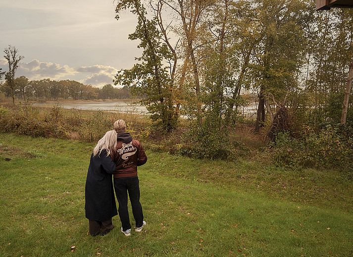 Gemuetlicher Innenbereich der Ferienvilla Amalia 2, Lattrop-Breklenkamp, Twente, mit Blick auf die Natur.