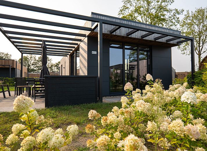 Vakantievilla Amalia 6 in Lattrop-Breklenkamp met terras en hottub, Twente, Overijssel.