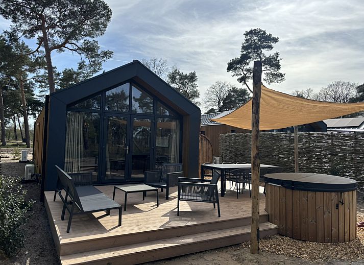 Unterkunft 526852 - Ferienhaus Twente - Boslodge met hottub & sauna
