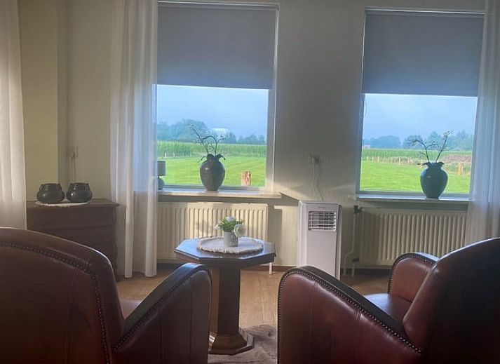 Geniessen Sie die ruhige Aussicht auf die Natur im Huisje in Langeveen, einem Ferienhaus im ruhigen Twente, Overijssel.