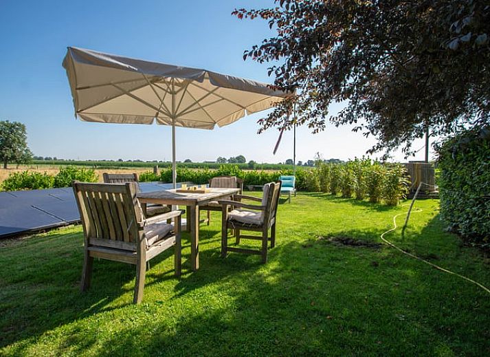 Gemuetliche Terrasse im Cottage in Broekland, Ferienunterkunft in Salland, Overijssel.