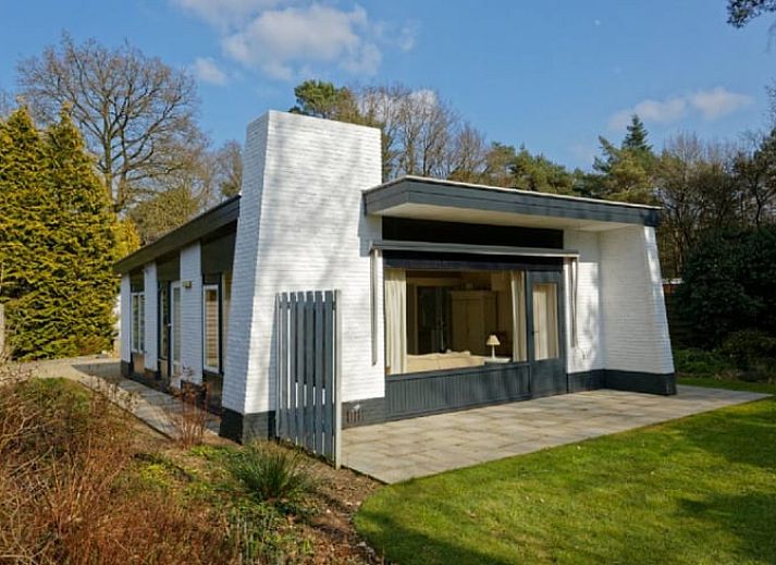 Verblijf 530204 • Bungalow Salland • Vakantiepark de Lindenberg 3