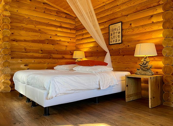 Unterkunft 5302161 - Ferienhaus Salland - Romantic Lodge met hottub&bad