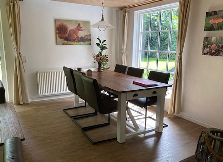 Ferienhaus in Holten mit gruenem Garten, gelegen in der Natur von Salland, Overijssel. Geniessen Sie Ruhe und Frieden in diesem charmanten Ferienhaus.