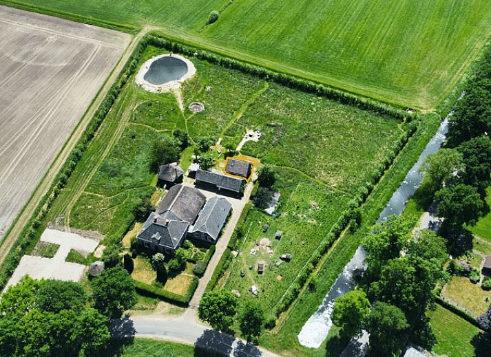 Cottage in Wijhe with wooden veranda in Salland, Overijssel.