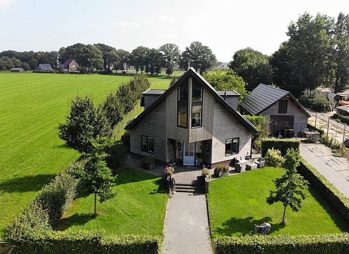 Moderne keuken in Vakantiehuisje in Wijhe, Salland, Overijssel.