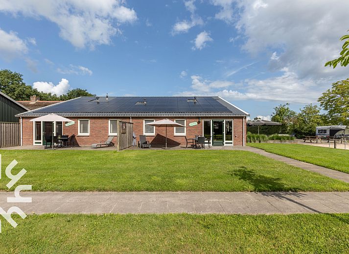 Modernes Badezimmer im Ferienhaus OV242, Luttenberg, Salland.