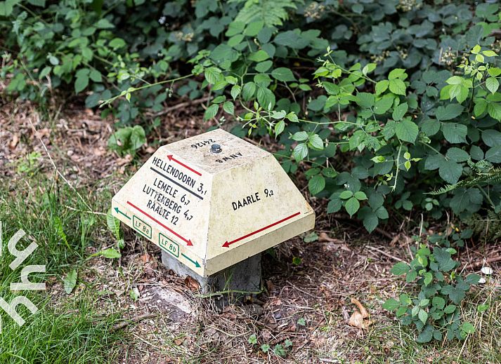 Modernes Badezimmer im Ferienhaus OV242, Luttenberg, Salland.