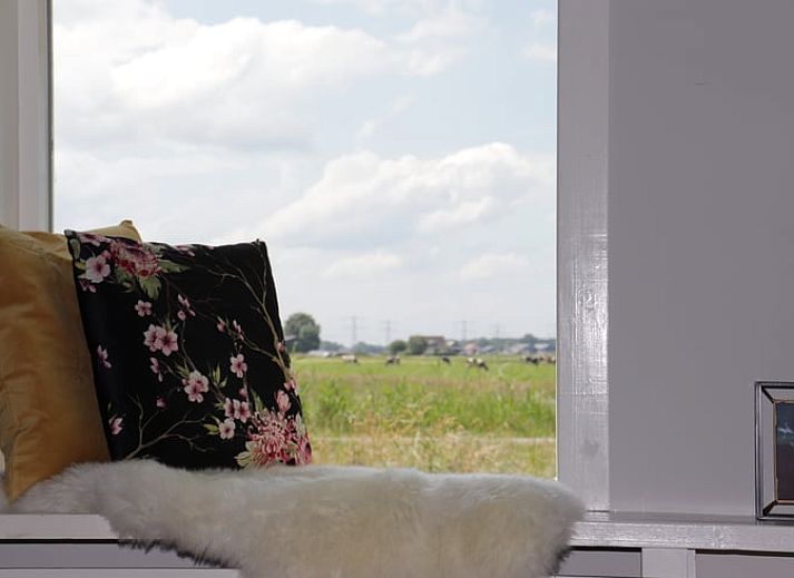 Ontspannen in de hot tub bij Vakantiehuis in Zwolle, met prachtig uitzicht over de natuur van Salland, Overijssel, ideaal voor wellness.