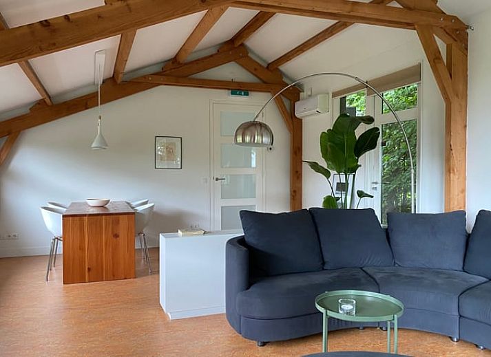 Ferienhaus in Welsum mit weitem Blick auf die gruene Umgebung von Salland in Overijssel.