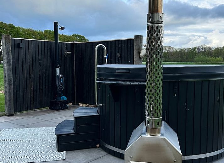 Moderne architectuur van Huisje in Heeten, een vakantiehuis in Salland, Overijssel.