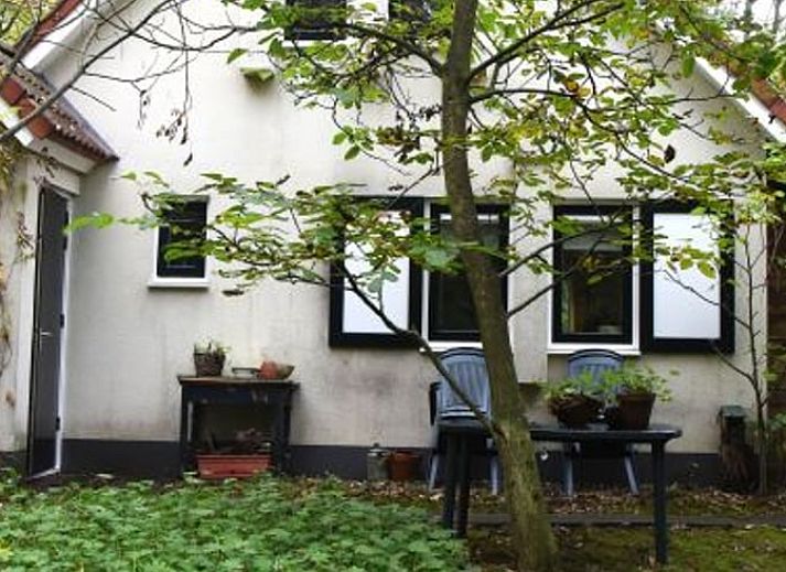 Huisje in Heeten in Salland met gezellige buitenruimte en terras omringd door groen in Overijssel.