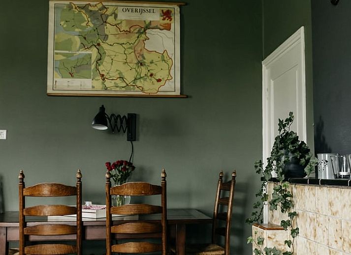 Offene Tuer zum Ferienhaus in Olst, ein gemuetliches Ferienhaus in Salland, Overijssel.