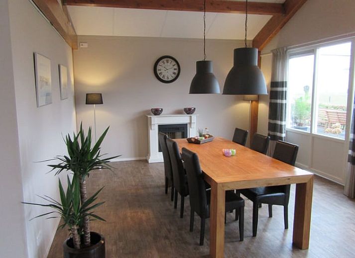 Eingang zum Ferienhaus in Olst, umgeben von viel Gruen in Salland, Overijssel.