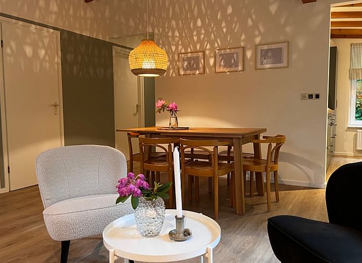 Cottage in Hellendoorn, vacation home with terrace and green surroundings in Salland, Overijssel.