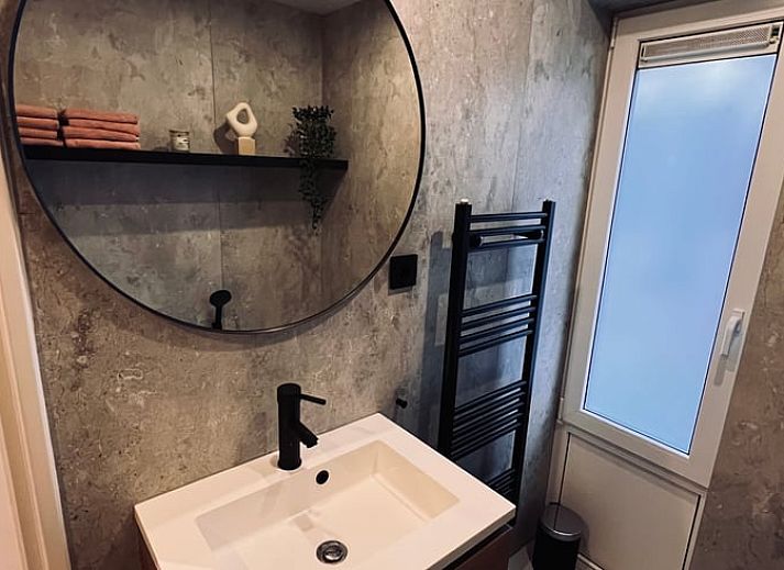 Moderne Sitzecke im Ferienhaus in Hellendoorn, Salland, Overijssel.