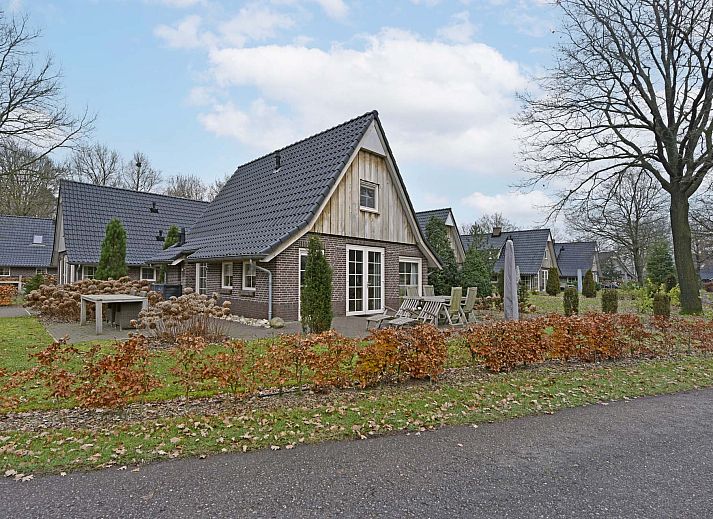 Charmantes freistehendes Haus in Hellendoorn, Overijssel, mit Terrasse und Garten, ideales Ferienhaus in der Natur von Salland.