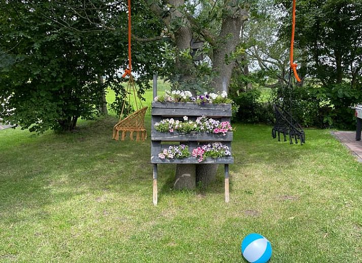 Enjoy the luxurious hot tub at Huisje in Hasselt, vacation home in Salland, Overijssel.