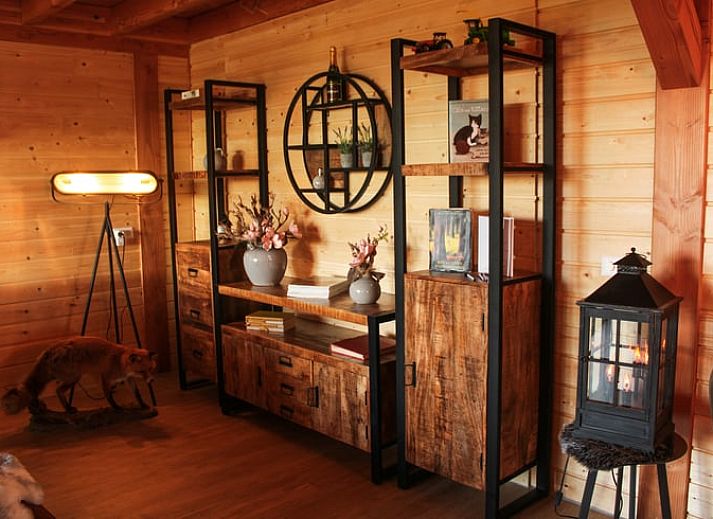 Beautiful terrace at Cottage in Hasselt, vacation home surrounded by nature in Salland, Overijssel.