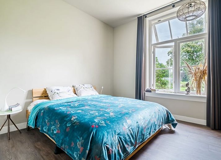 Unieke sauna-ervaring in Vakantiehuis in Diepenveen, met houten interieur en uitzicht op de natuur van Salland.