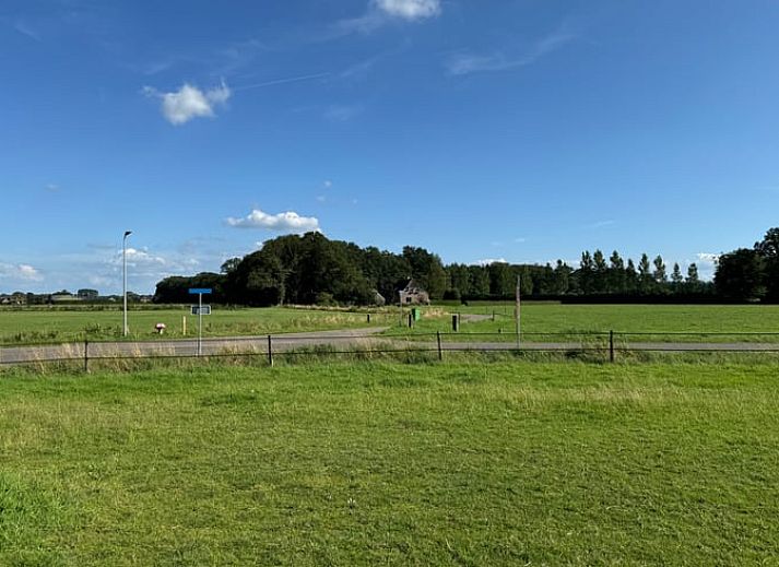 Vakantiehuisje in Boskamp, Salland, met prachtig uitzicht op groene velden in Overijssel.