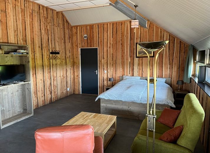 Vakantiehuisje in Boskamp, gelegen in het groene Salland, Overijssel, omgeven door weelderige natuur.