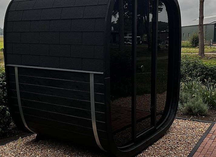 Guest house 540118 - Holiday property Vechtstreek - Vechtoever | Sauna & Buitendouche | 4 Pers