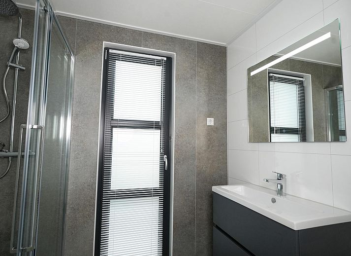 Guest house 540118 - Holiday property Vechtstreek - Vechtoever | Sauna & Buitendouche | 4 Pers