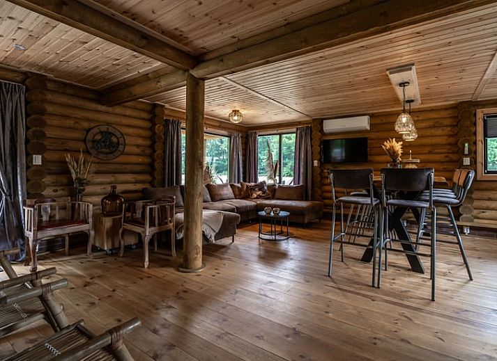 Vakantiehuis in Ommen met ruime veranda, gelegen in de natuurrijke omgeving van de Vechtstreek, Overijssel.