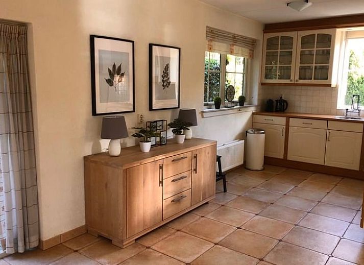 Outdoor space with seating at Huisje in Beerze, vacation home in the Vecht region, Overijssel.