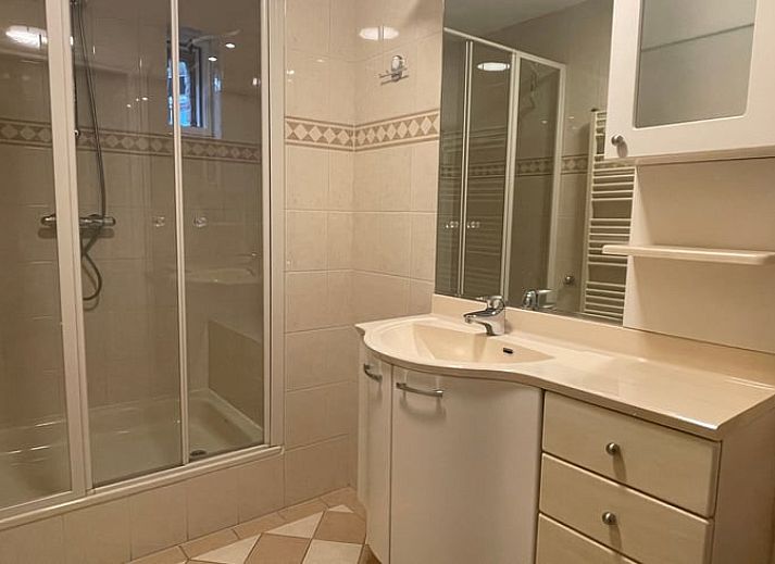 Outdoor space with seating at Huisje in Beerze, vacation home in the Vecht region, Overijssel.