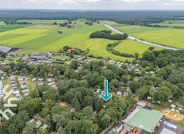 Ferienhaus OV260 in Beerze, Vechtstreek, Overijssel, umgeben von gruener Natur und rustikalem Charme.