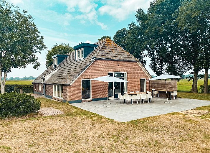 Farm de Vechtvallei in Beerze, charming vacation home in the Vecht region with green garden.