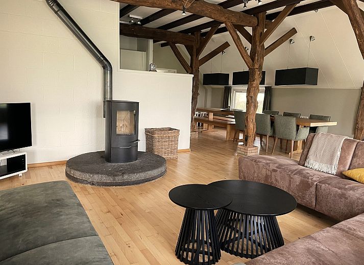 Child-friendly playground at Boerderij de Vechtvallei, vacation home in Beerze, Overijssel.