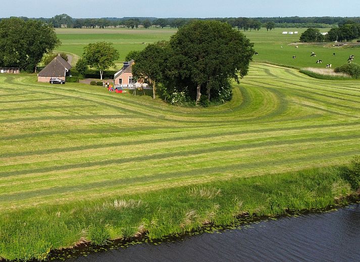 Child-friendly playground at Boerderij de Vechtvallei, vacation home in Beerze, Overijssel.