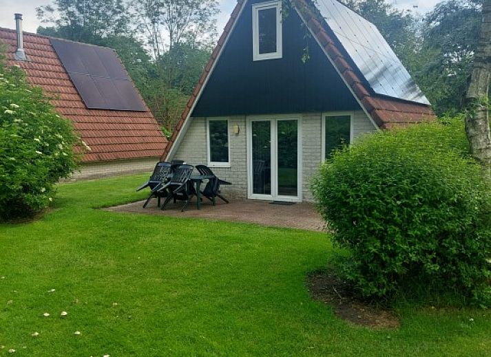Vakantiehuis Catri in Gramsbergen, Vechtstreek met ruime tuin en terras in Overijssel.