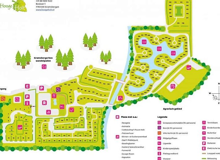 Comfortabele zithoek in vakantiehuis Catri, Gramsbergen, omringd door natuur in Overijssel.
