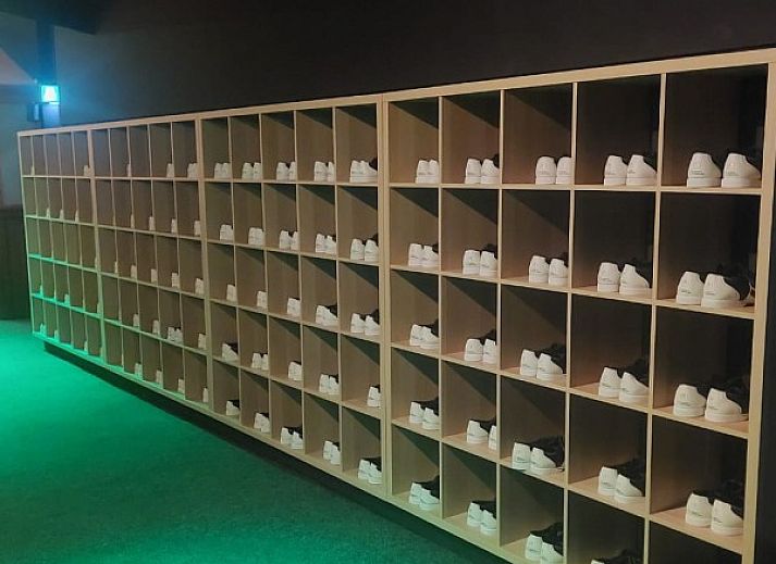 Gemuetliche Sitzecke im Ferienhaus Catri, Gramsbergen, umgeben von Natur in Overijssel.