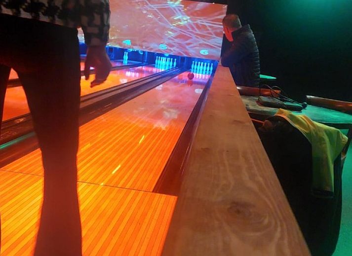 Gemuetliche Sitzecke im Ferienhaus Catri, Gramsbergen, umgeben von Natur in Overijssel.