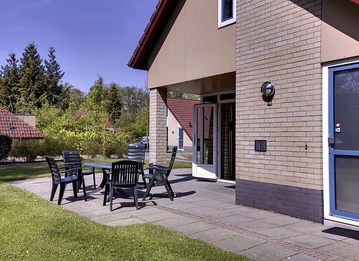 Ferienhaus fuer 4 Personen in Dalfsen, reizvoll gelegen in der Region Vecht, Overijssel.